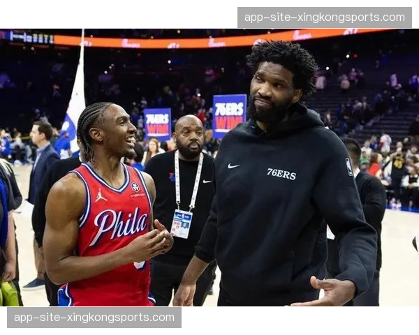 马克西关键回合吃亏 76人核心谈判罚体验